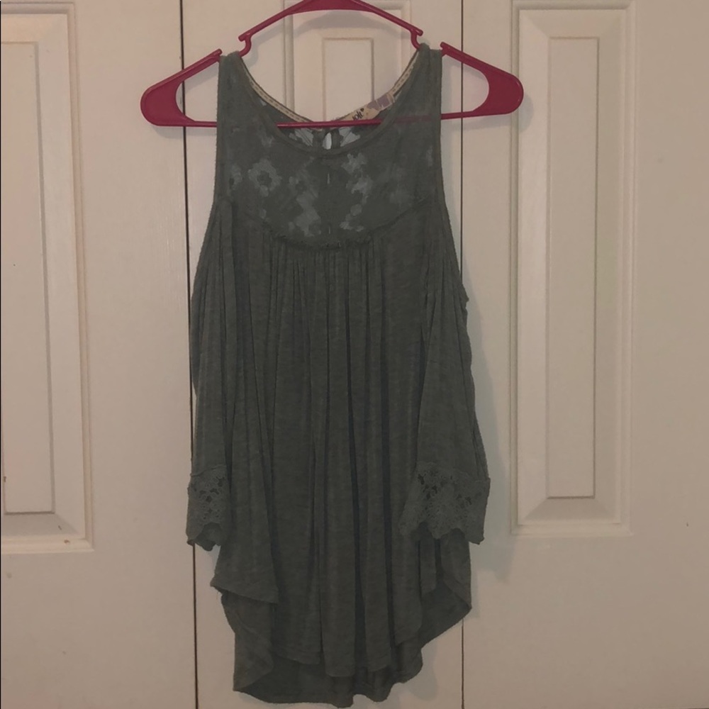 Bluish greenish off and on the shoulder top